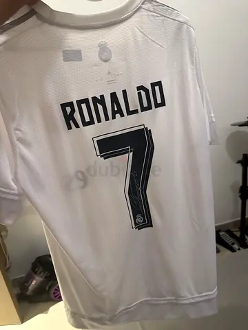 Cristiano Ronaldo signed jersey