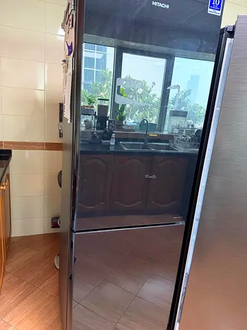 Hitachi 2-door Refrigerator fridge - Good Condition