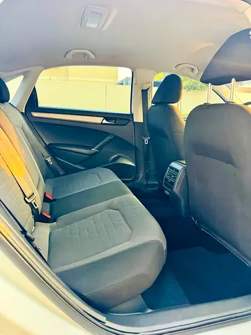 2020 Volkswagen PASSAT — миниатюра 10