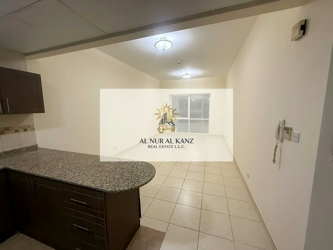 1BHK VERY LARGE IN SIZE | Close to Union Metro | Central Ac* CLOSE TO UNION METRO JUST IN 57000