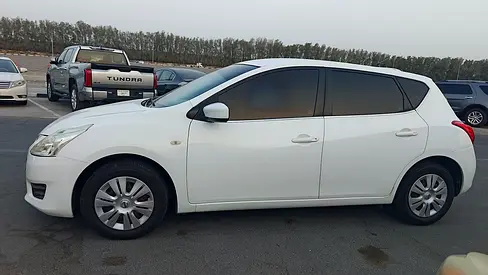 2015 Nissan TIIDA — миниатюра 2