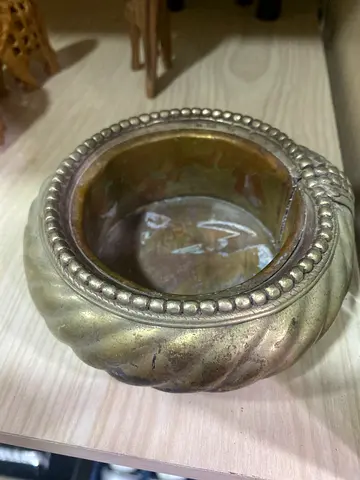 Antique metal bowl 10cm length