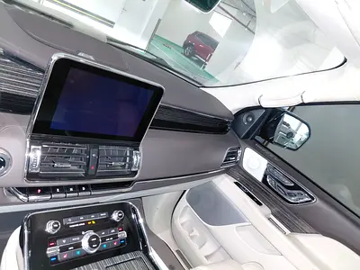 صورة 9 لـ 2021 Lincoln NAVIGATOR