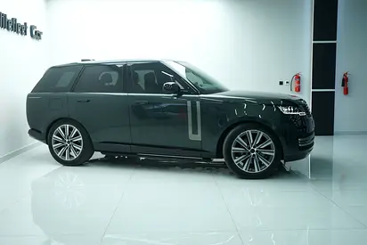 Range Rover Vogue SE – Luxury, Power & Prestige