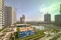 Vacant I High Floor I Pool View