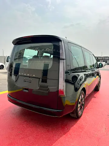 2026 Hyundai STARIA photo 7