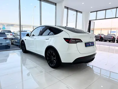 صورة 4 لـ 2024 Tesla MODEL Y
