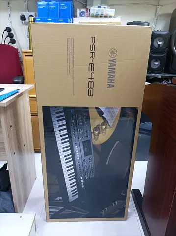 Yamaha PSR-E483 Keyboard - Brand New In Box with adaptor
