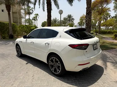 2021 Maserati LEVANTE — миниатюра 4