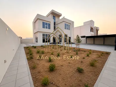 BRAND NEW | MODERN STYLE | GARDEN SPACE