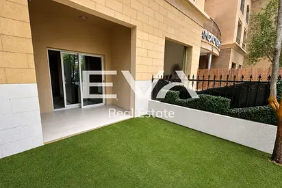 UNFURNISHED | VACANT | BIG BALCONY