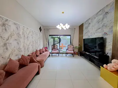 Landscaped-Renovated | Corner Villa | Best Price