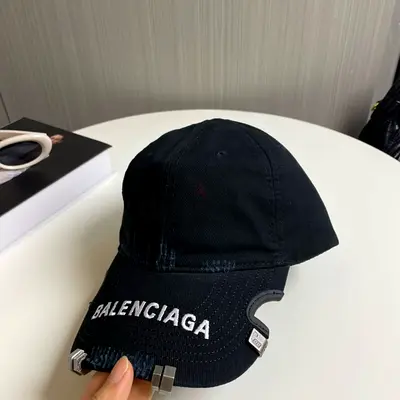 Balenciaga cap