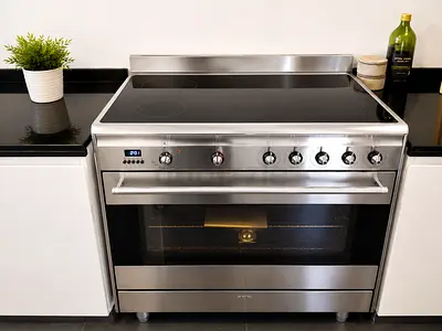 Smeg Freestanding Electric Ceramic Cooker