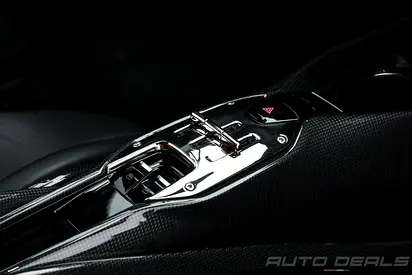 2021 Ferrari SF90 STRADALE — фото 11