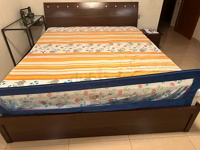 King size bed with mattress in great condition