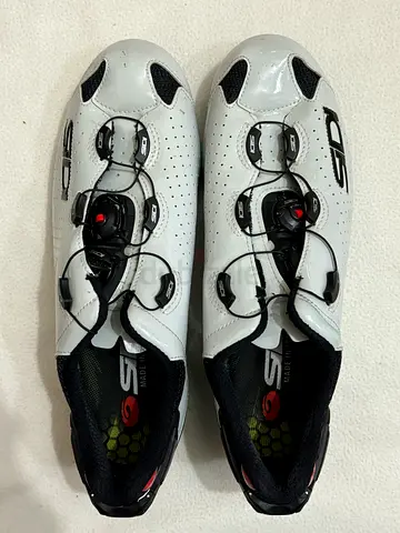 Cycling shoes