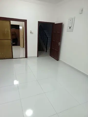 Three-room apartment, ground floor, two separate entrances, payable in 12 installments.