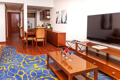 Fully Renovated Two-Bedroom Apartment at MD Hotel by Gewan, Daily Free shuttle bus to JBR Beach and Outlet Mall (4 STAR HOTEL)