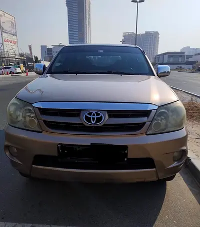 2008 Toyota FORTUNER — фото 4