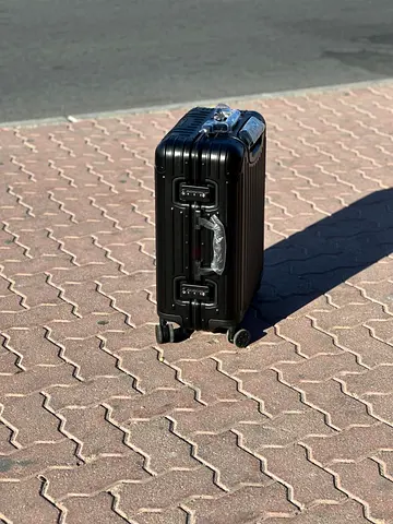 Rimowa black LUGGAGE