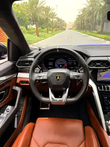 2021 Lamborghini URUS — миниатюра 15