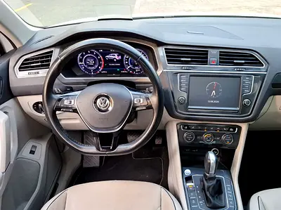 2017 Volkswagen TIGUAN — фото 10