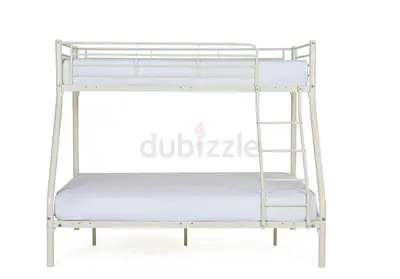 White Metal Bunk Bed with Ladder – Excellent Condition