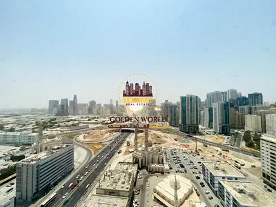 المجاز 2 شارع الوحدة | غرفتين وصالة، بلكونتين، 3 حمامات وتكييف مجاني. الإيجار 54 ألف، وخصم 5 آلاف على السنة الأولى. فرصة مميزة!