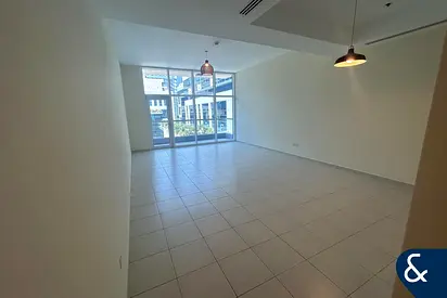 One Bed | Built-in Wardrobes | Burj Views