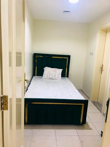 Master maid room for rent in neat and clean apartment only room no partition