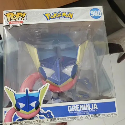 Funko Pop! Games Pokémon Greninja #980 - Brand boxed collectible