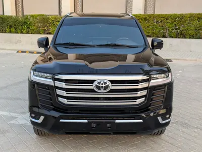 2019 Toyota LAND CRUISER photo 3