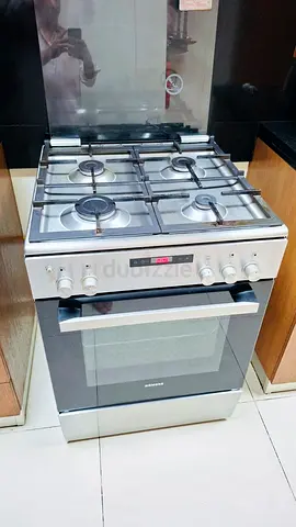 Siemens 4 burner full gas cooker latest model same like condition