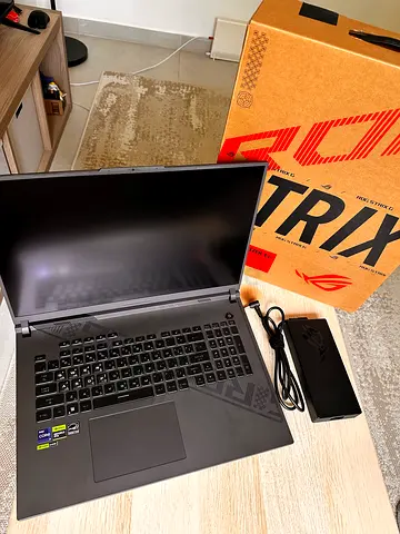 Asus ROG Strix G18