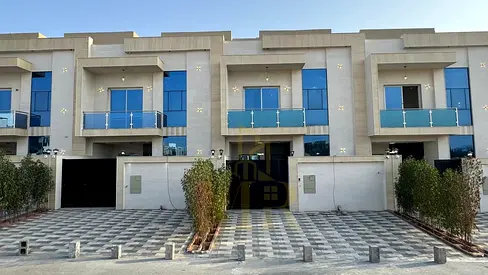 فخامة تبدأ من الواجهة وتستمر في كل تفاصيل المنزل | فيلا راقية للبيع الحليو بموقع مميز
