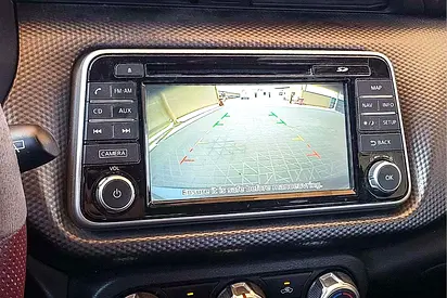 2019 Nissan KICKS — фото 13