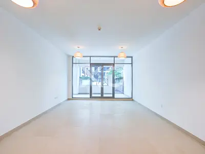 Large Terrace | Vacant | Negotiable