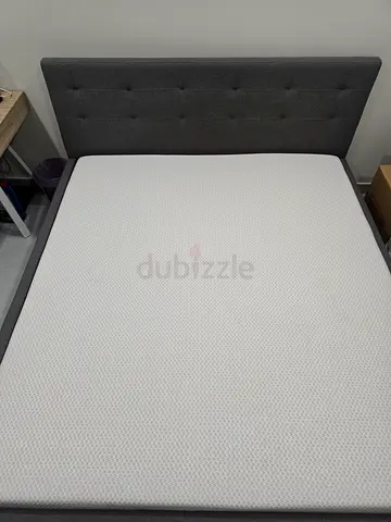 King Size Bed with mattress