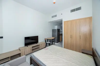 FULLY FURNISHED l BRAND NEW l NEAR METRO