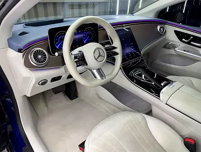 صورة 9 لـ 2023 Mercedes-BENZ EQE