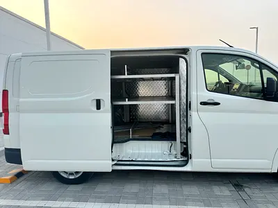2020 Toyota HIACE 缩略图 8