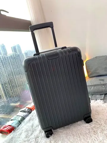 RIMOWA ESSENTIAL MATTE BLACK SUITCASE