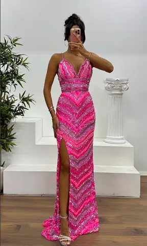 ✨ BRAND NEW PINK SEQUIN GOWN FOR SALE ✨