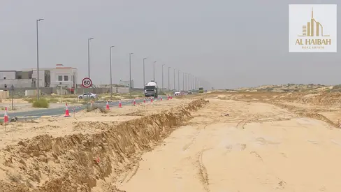 .للبيع بسعر مغرٍي: قطعة أرض زاوية على شارعين، قريبة جداً من الحديقة، منطقة المطرق، مباشرة على شارع خروفكان.