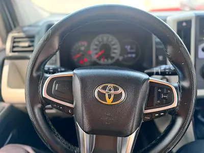 2022 Toyota HIACE — фото 12