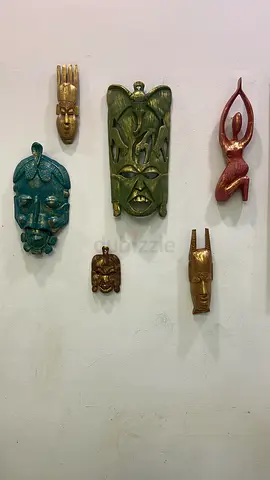 Lot of Vintage Brass and Metal Decorative Figurines and Wall Hangings