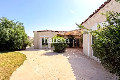 Large Plot 10,011 sq.ft | Renovated Bungalow