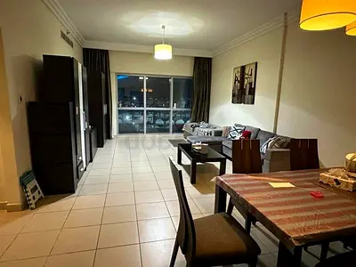 Flat to share for executive female in Al Barsha 1