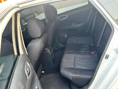 2017 Nissan SENTRA — миниатюра 9